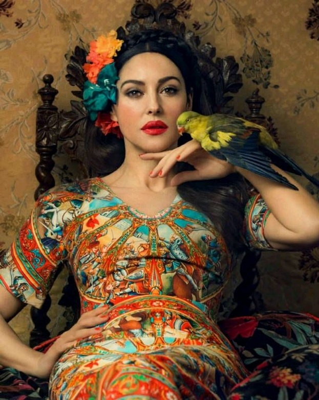 Monica Bellucci Xxxx - Monday Inspo: Monica Bellucci in flowery Dolce | La Pulcinella